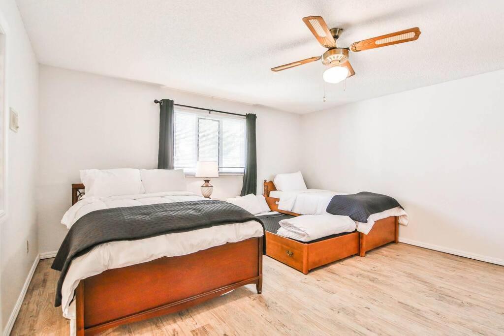 Hot Tub, Privacy, Sleeps 11 & Tons Of Space! Lubbock Esterno foto