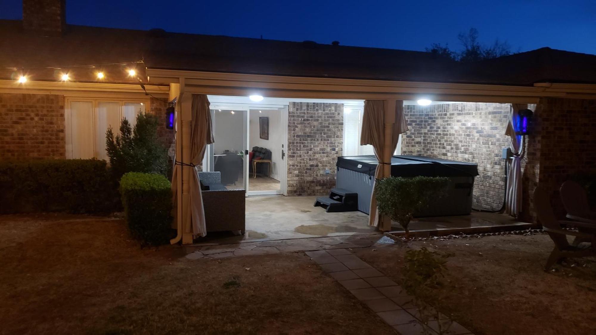 Hot Tub, Privacy, Sleeps 11 & Tons Of Space! Lubbock Esterno foto